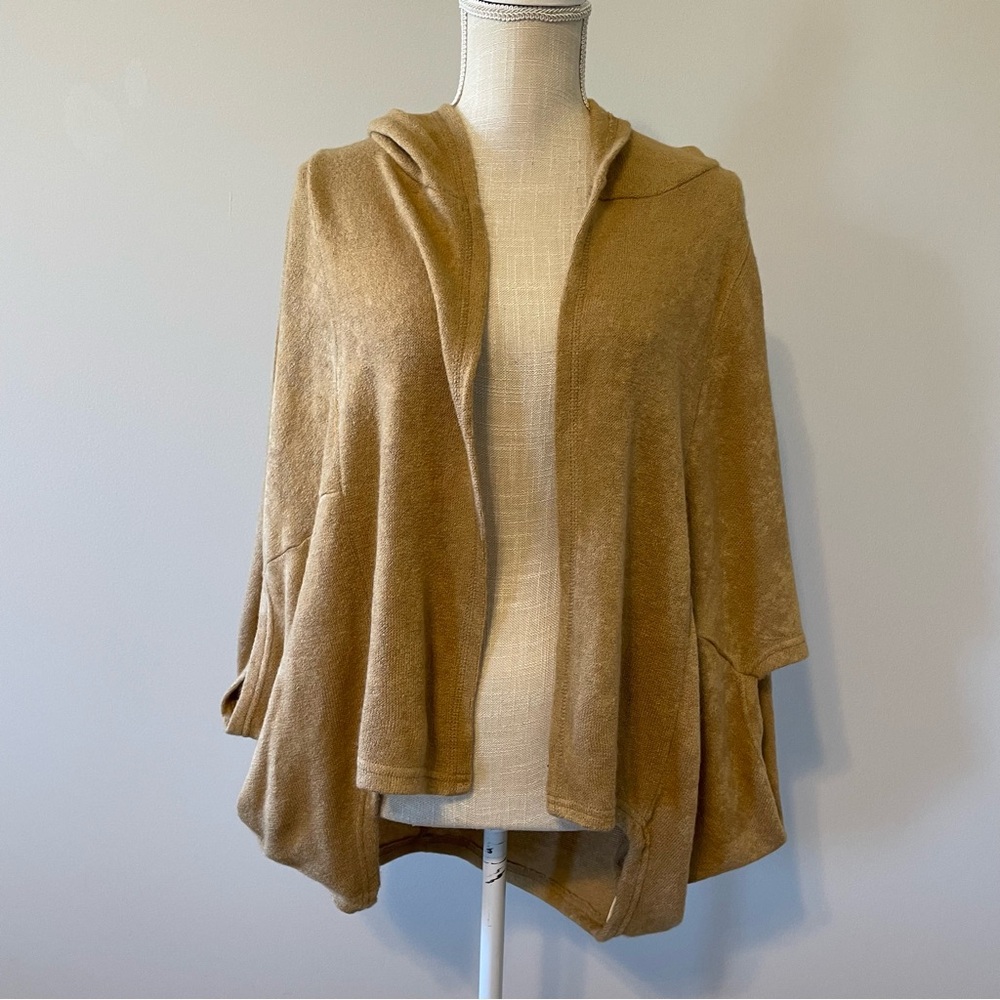 Love & Love Tan Terry Cloth Hooded Cardigan Wrap Kimono Shacket EUC Medium